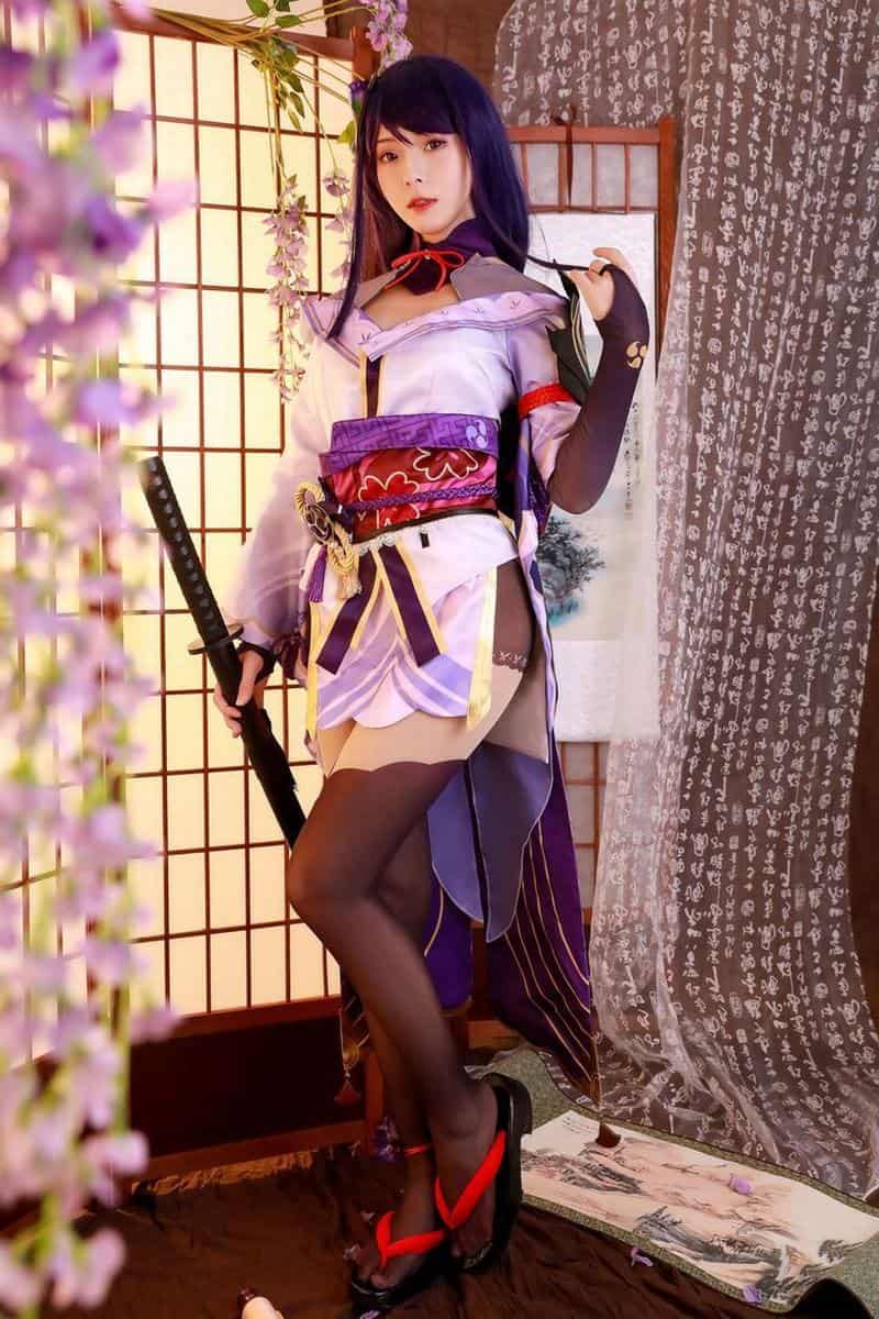 Cosplay Raiden Shogun rất là....mlem - ThuVienAnime